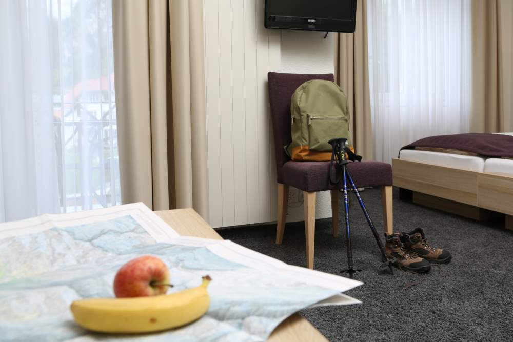 Zimmer - Zimmerpreise - Angebote - Hotel Lötschberg Interlaken